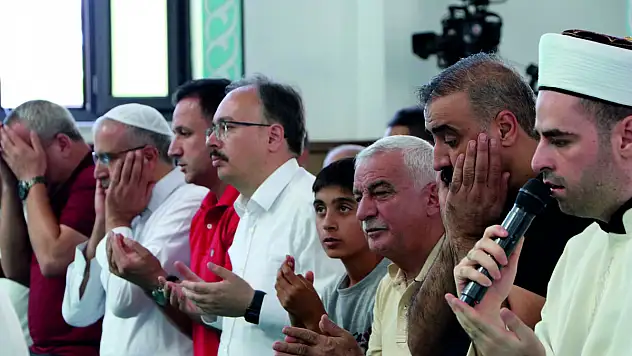 Vali Dr. Kemal Kızılkaya, Mevlit Kandili Programına Katıldı