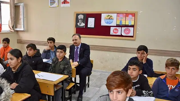 Vali Dr.Kemal Kızılkaya'dan Pirinçli Köyü Şehit Faik Yüce İlköğretim Okuluna Ziyaret