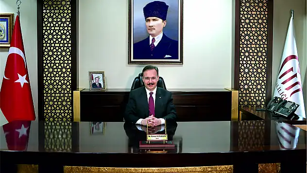 Vali Dr.Kemal Kızılkaya'nın 10 Kasım Mesajı