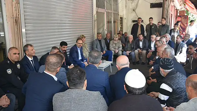 Vali Dr.Kızılkaya, Baykan'da Esnaflarla Görüştü