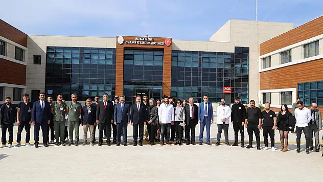 Vali Dr. Kızılkaya, Siirt Üniversitesi  Hayvan Sağlığı Uygulama ve Araştırma Hastanesinde Tetkik ve İncelemelerde Bulundu