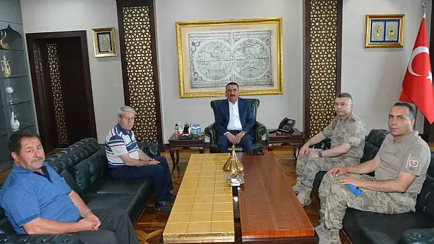 Vali Hacıbektaşoğlu Şehit Babasını Ağırladı