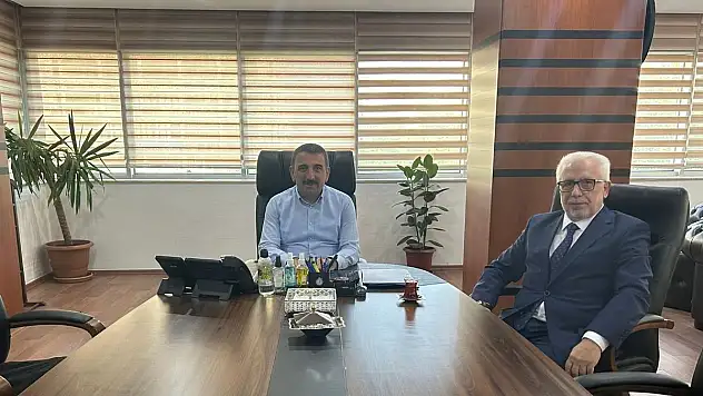 Vali Hacıbektaşoğlu, Siirt İl Müftüsü Olarak Atanan Şakir Pinal'ı Makamında Kabul Etti