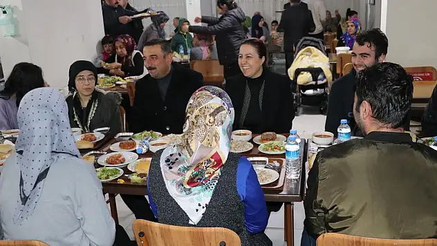 VALİ HACIBEKTAŞOĞLU:'ACILARIMIZI BİRLİKTE SARACAĞIZ'