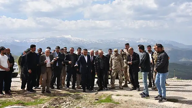 VALİ HACIBEKTAŞOĞLU'NDAN SARIYAPRAK, DOĞAN, YAPRAKTEPE VE DÜĞÜNCÜLER KÖYLERİNE ZİYARET