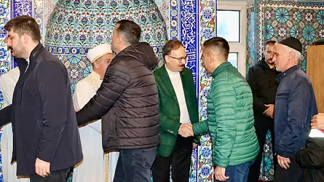 Vali Kızılkaya, Bayram Namazı Sonrası Siirt Halkıyla Bayramlaştı