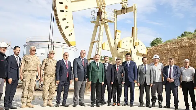 Vali Kızılkaya, Eruh/Bayıryüzü Doğu Sadak-1 Petrol Üretim Sahasında İncelemelerde Bulundu