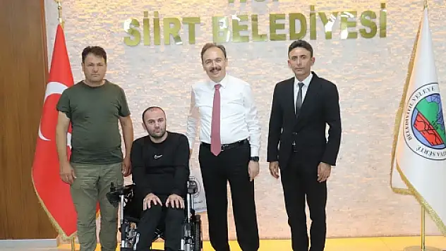 Vali Kızılkaya, Gazi Güvenlik Korucusu Sıddık Bulut'u Makamında Ağırladı