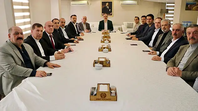 Vali Kızılkaya, İlçe ve Belde Belediye Başkanlarıyla Bir Araya Geldi!