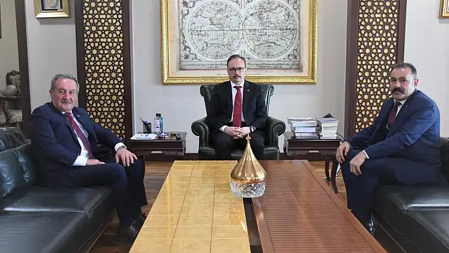 Vali Kızılkaya, Kredi ve Yurtlar Genel Müdürü Recep Ali Er'i Makamında Ağırladı