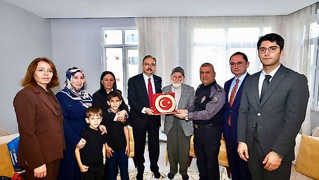 Vali Kızılkaya, Kurtalan'da Şehit Ailelerini Ziyaret Etti