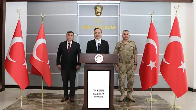 Vali Kızılkaya, Nisan Ayı Asayiş ve Güvenlik Bilgilendirme Toplantısını Yaptı