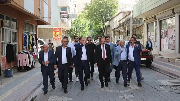 Vali Kızılkaya, Pervari'de Vatandaşlarla Buluştu