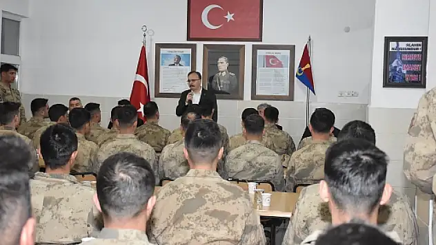 Vali Kızılkaya, Tillo 'da Mehmetçikle İftar Yaptı 