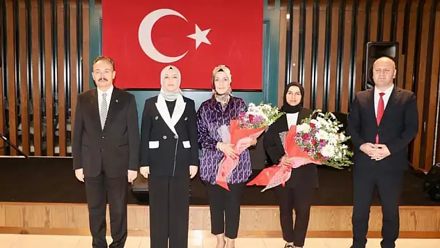 Vali Kızılkaya,Merkeze Bağlı Köy Öğretmenleriyle Bir Araya Geldi