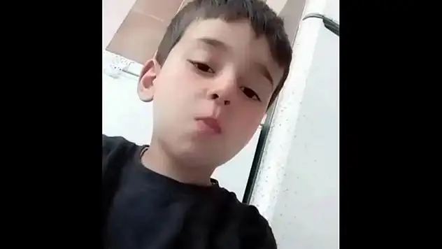 Van'da toprak kayması: Göçükten çıkarılan 6 yaşındaki Muhammed hayatını kaybetti