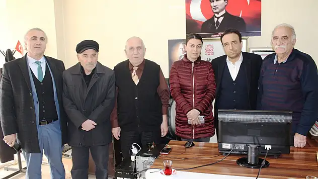 VATANDAŞLARLA BİREBİR GÖRÜŞEN ONUR HAREKETİ LİDERİ YAŞAR AYDIN'DAN GAZETEMİZE ZİYARET