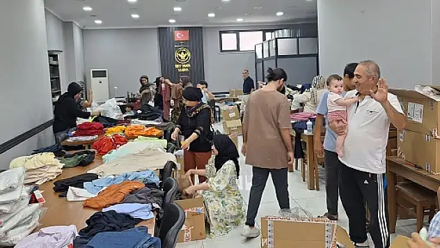 Yalova'da İhtiyaç Sahibi Ailelere Giyim Yardımı