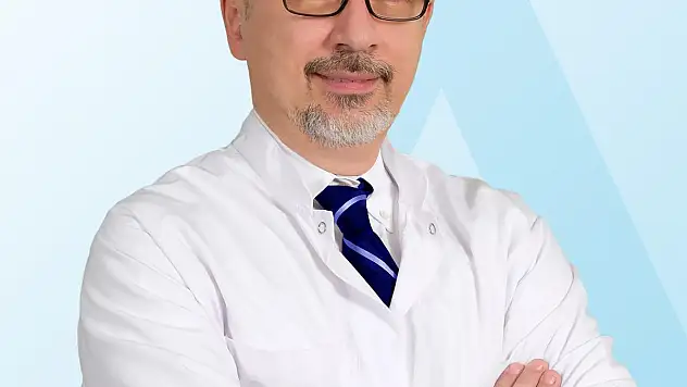 YAZ AYLARINDA EPİLEPSİ HASTALARI BOL SU İÇMELİ!