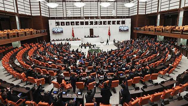 Yeni Yol Grubu için kritik iddia: İki milletvekili AK Parti ve DEM Parti'ye mi geçecek?