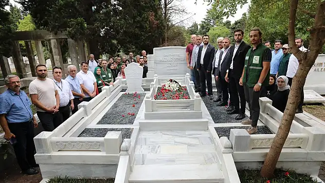 Yeşilay'ın Kurucusu Ord.Prof.Dr.Mazhar Osman, Mezarı Başında Anıldı