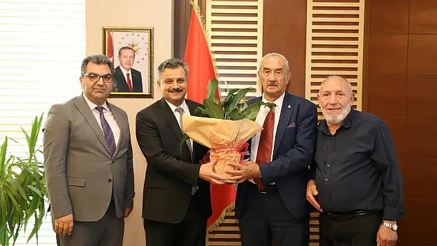 Yılın Ahisi Beşir Özkılıç Rektörlüğü Ziyaret Etti