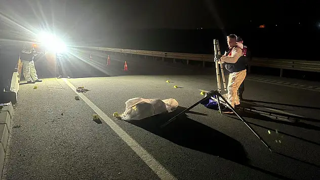 Yol Kenarında Kadın Cesedi Bulundu