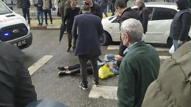 YOLUN KARŞISINA GEÇMEYE ÇALIŞAN VATANDAŞA OTOMOBİL ÇARPTI