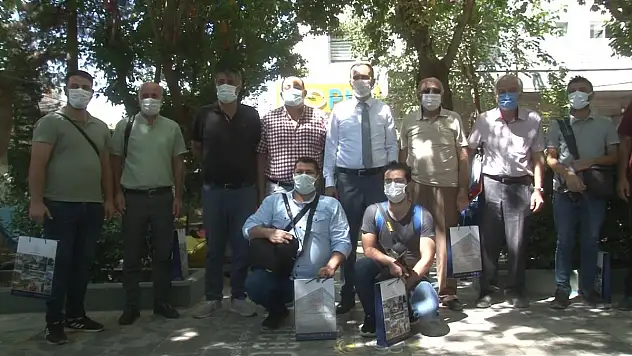 YÜZYÜZE EĞİTİMLE İLGİLİ  ALINAN VE ALINACAK ÖNLEMLER KONUSUNDA BASIN MENSUPLARINI BİLGİLENDİREN İL MİLLİ EĞİTİM MÜDÜRÜ DENİZ EDİP:  'HİÇ BİR SİSTEM YÜZYÜZE EĞİTİMİN YERİNİ ALAMAZ'