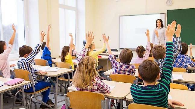 Okullarda yeni dönem başlıyor: MEB 81 ile genelge gönderdi -  Kayıt ücreti, telefon, veli görüşmeleri ve sınavlarla ilgili yeni dönem