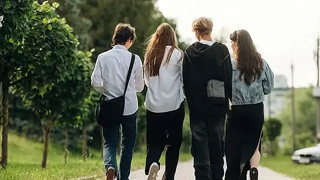 Z Kuşağı Ekonomik Krizin Gölgesinde: Her 3 Gençten 2'si Ailesine Bağımlı