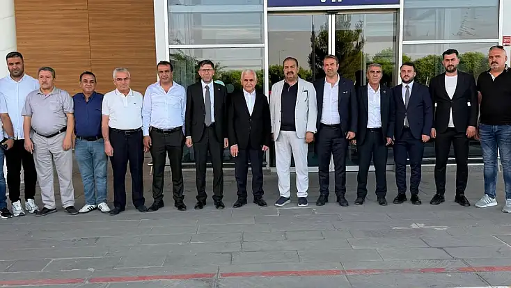 Siirt AK Parti İl Başkanı Abdülhakim Gider, Batman Havalimanı'nda Karşılandı, Ardından Kurtalan'a Geçti
