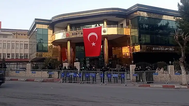 Siirt’i De İlgilendiren Gelişme: Kayyum Düzenlemesi Gündemde