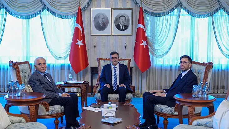 Siirt’in Geleceği İçin Kritik Yatırım Görüşmesi: 1,5 Milyar TL’lik Destek ve Önemli Projeler Gündemde
