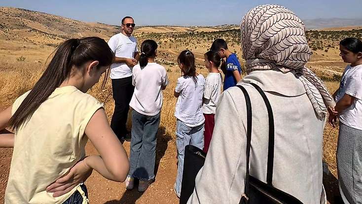 Siirt’te Çocuklardan Doğa Yürüyüşü Ve Çevre Temizliği
