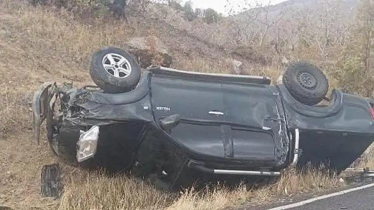 Siirt’te Pikap Ters Döndü: Sürücü Kazayı Yara Almadan Atlattı