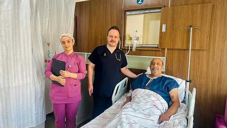 Yüksek Riskli Kalp Hastası Siirt Eğitim ve Araştırma Hastanesi'nde Başarıyla Tedavi Edildi