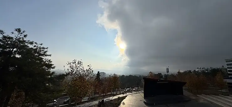 Siirt'te Gökyüzü İkiye Bölündü! O Anlar Artı Siirt Kamerasında