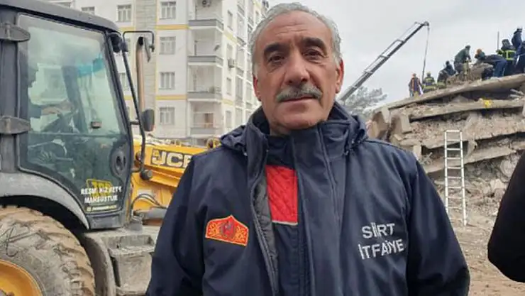 1 GÜN ÖNCE ANJİYO OLAN SİİRT İTFAİYE MÜDÜRÜ MİZBAH YILMAZ DEPREM OLUR OLMAZ EKİBİYLE DİYARBAKIR'A GİTTİ
