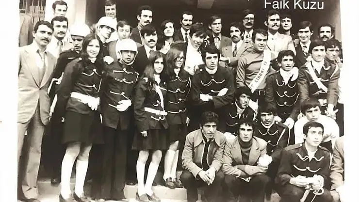 1974 Yılına Ait Siirt Lisesi Bando Takımı Fotoğrafı Gün Yüzüne Çıktı