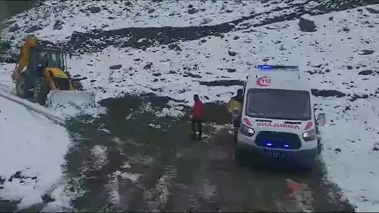 60 Yaşındaki Hasta 3 Saatlik Çalışmayla Kurtarıldı