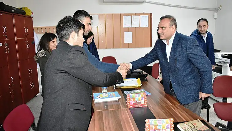 BELEDİYE BAŞKAN ADAYLARI SEÇİM ÇALIŞMALARINI SÜRDÜRÜYOR