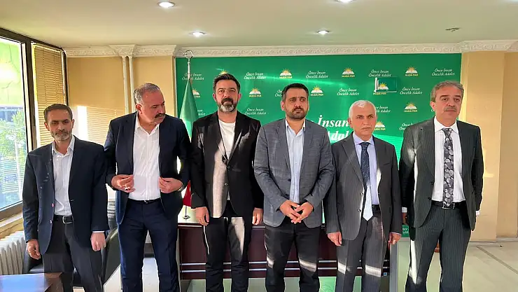 AK Parti'den HÜDA-PAR'a Ziyaret