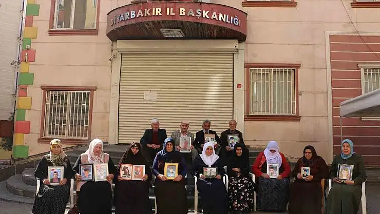 Annelerin 'Çocuk Nöbeti' Devam Ediyor