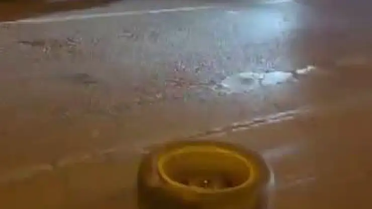 Aracın tekeri yola fırladı, zincirleme kazada 3 kişi yaralandı