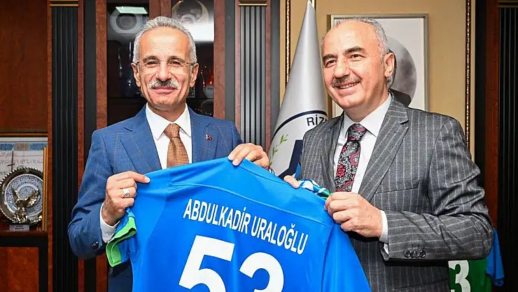 Bakan Uraloğlu: 'Türkiye'yi Lojistik Üs Olarak Dünyada Bağlayacak 'İyidere Lojistik Liman Projesini 2026 Yılı İçerisinde Faaliyete Geçireceğiz'