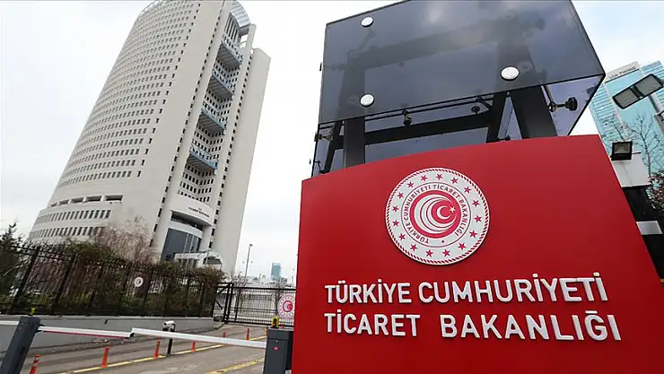 Ticaret Bakanlığı Türkiye'ye Yabancı Plakalı Araçla Gelecekleri Uyardı