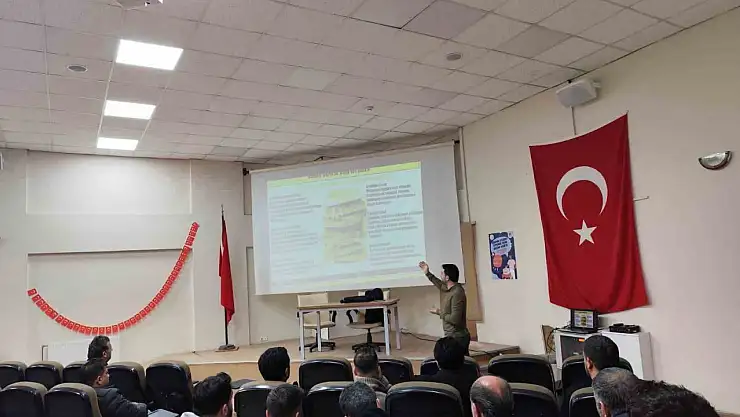 Bakım personellerine sağlıklı beslenme ve hijyen eğitimi