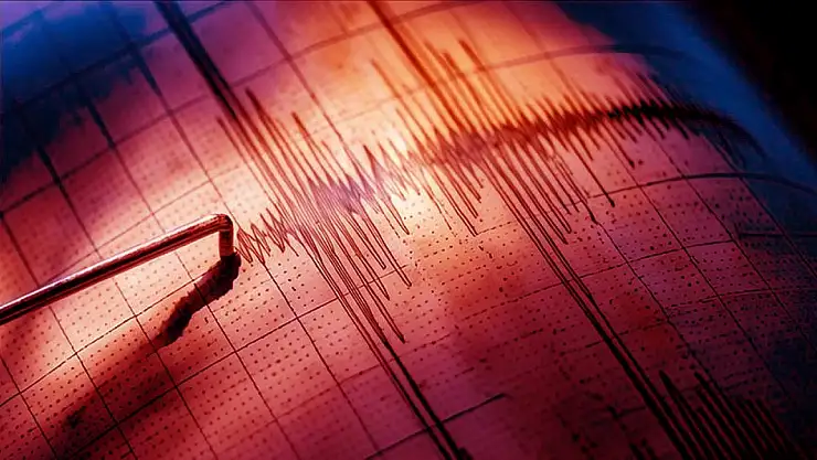 Balıkesir Sındırgı'da Peş Peşe Depremler Korkuttu