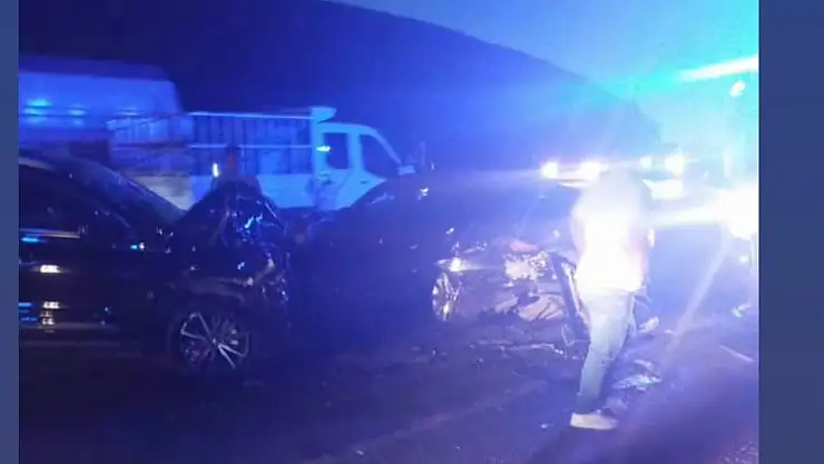 Batman'a Düğüne Giden Kurtalanlılar Trafik Kazası Geçirdi: 3 Yaralı